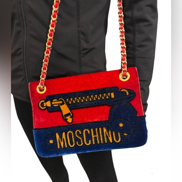 Moschino Velvet Convertible Shoulder bag gorgeous colors with unique design - Picture 1 of 16